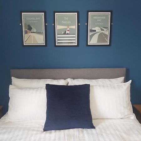 Bed and Breakfast Bay House Totland  Экстерьер фото